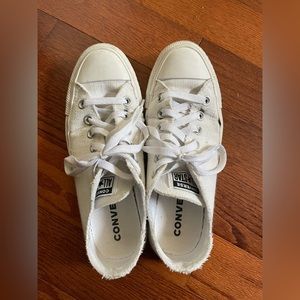 White canvas converse